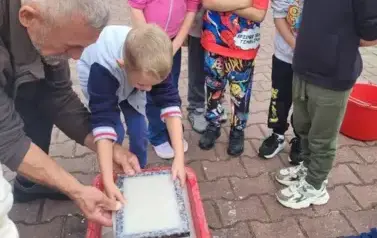 Warsztaty czerpania papieru  4