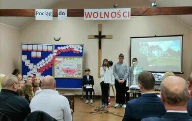 Wieczornica Patriotyczna w Płoszycach 3
