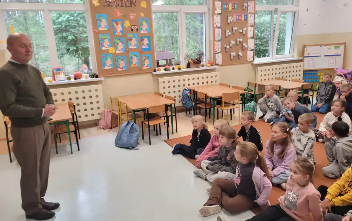 Zdjęcie do Spotkanie z Panem Leśniczym z okazji Dnia Zwierząt