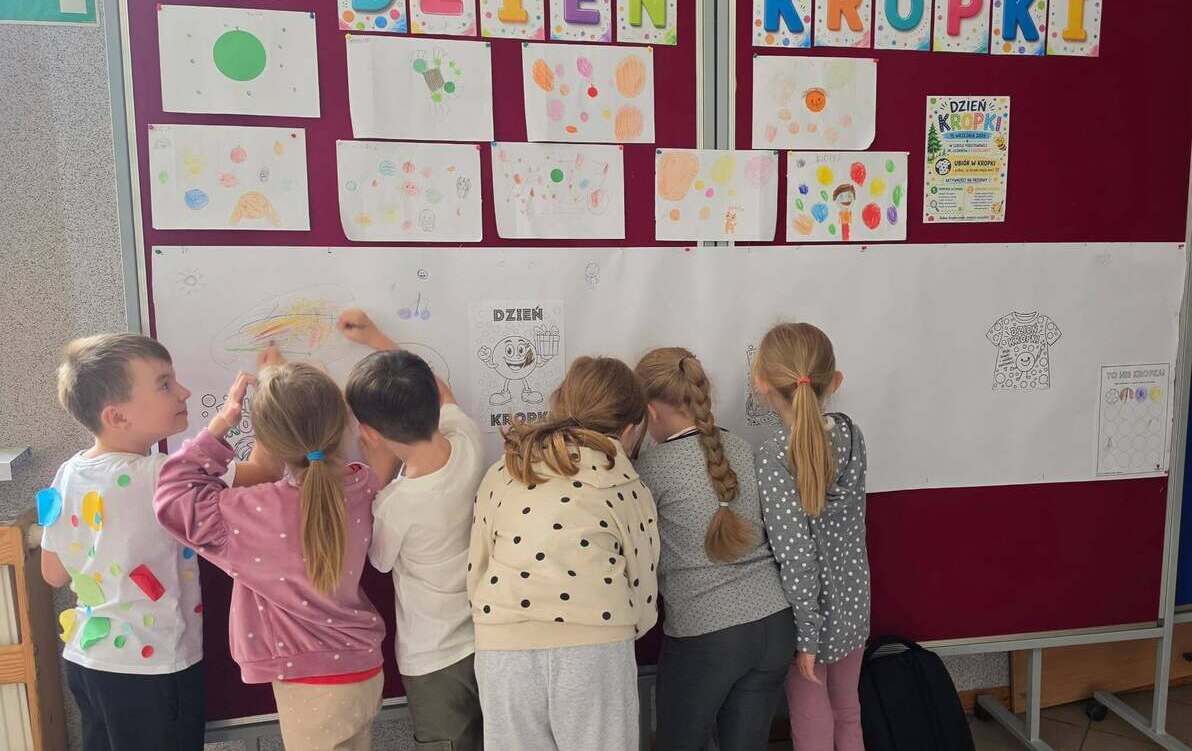 Zdjęcie do Dzień Kropki w naszej szkole!