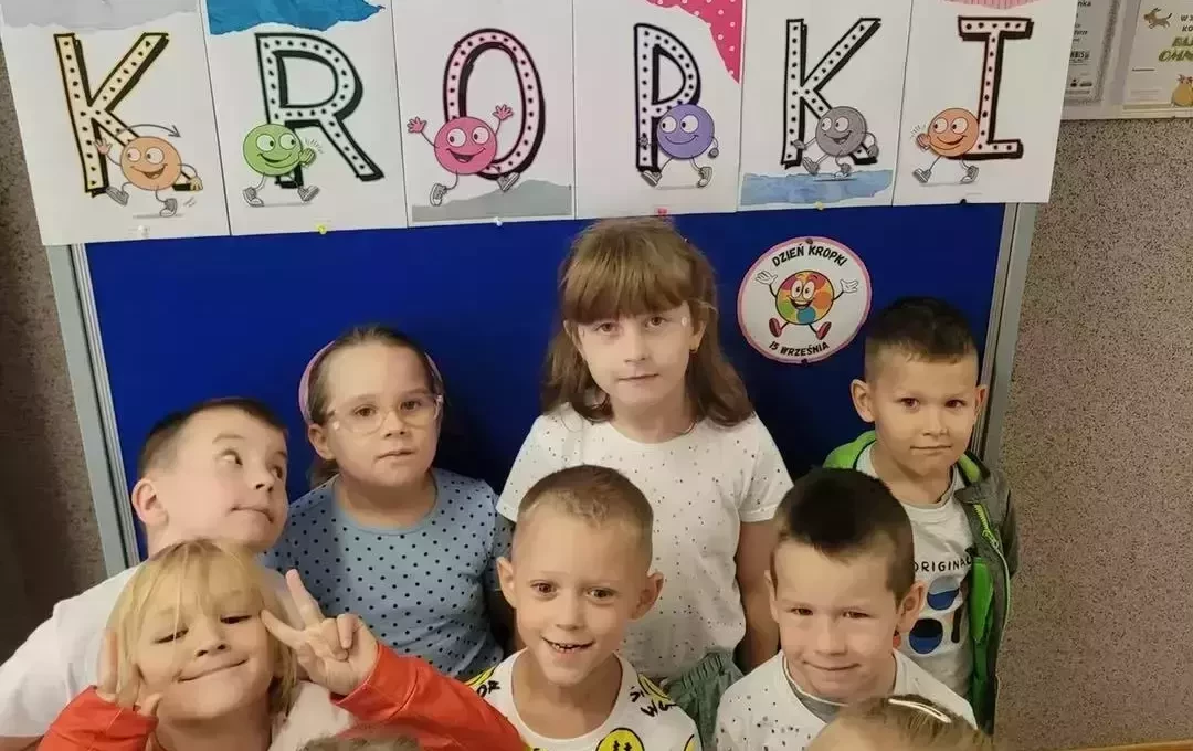 Zdjęcie do Międzynarodowy Dzień Kropki w naszej szkole